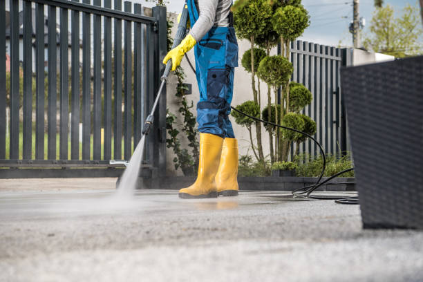 Why Choose Our Certified Pressure Washing Experts for Your Project Needs in Orlovista, FL?